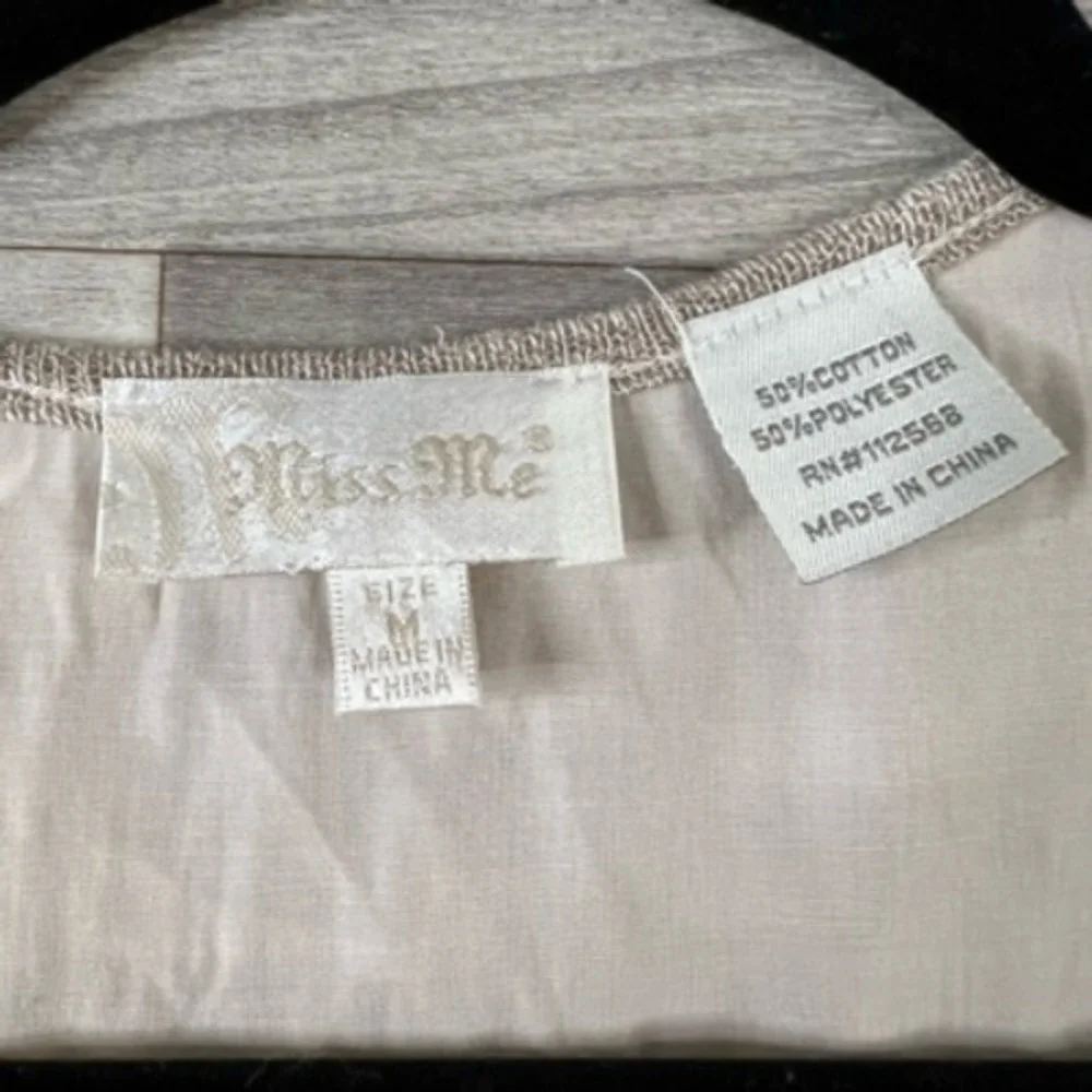 Miss Me Womens Blouse Gray Marled Stripe Scoop Neck Cold Shoulder Draped Chain M